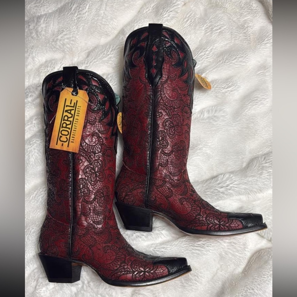 Corral Women's Black and Red Lace Heeled Boots